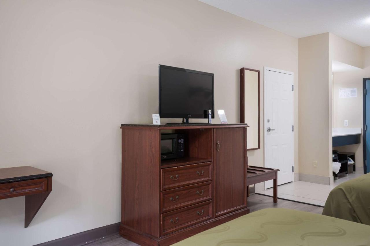 Quality Inn Wilmington Bagian luar foto