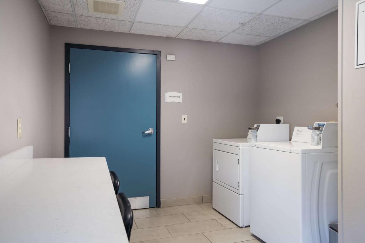 Quality Inn Wilmington Bagian luar foto