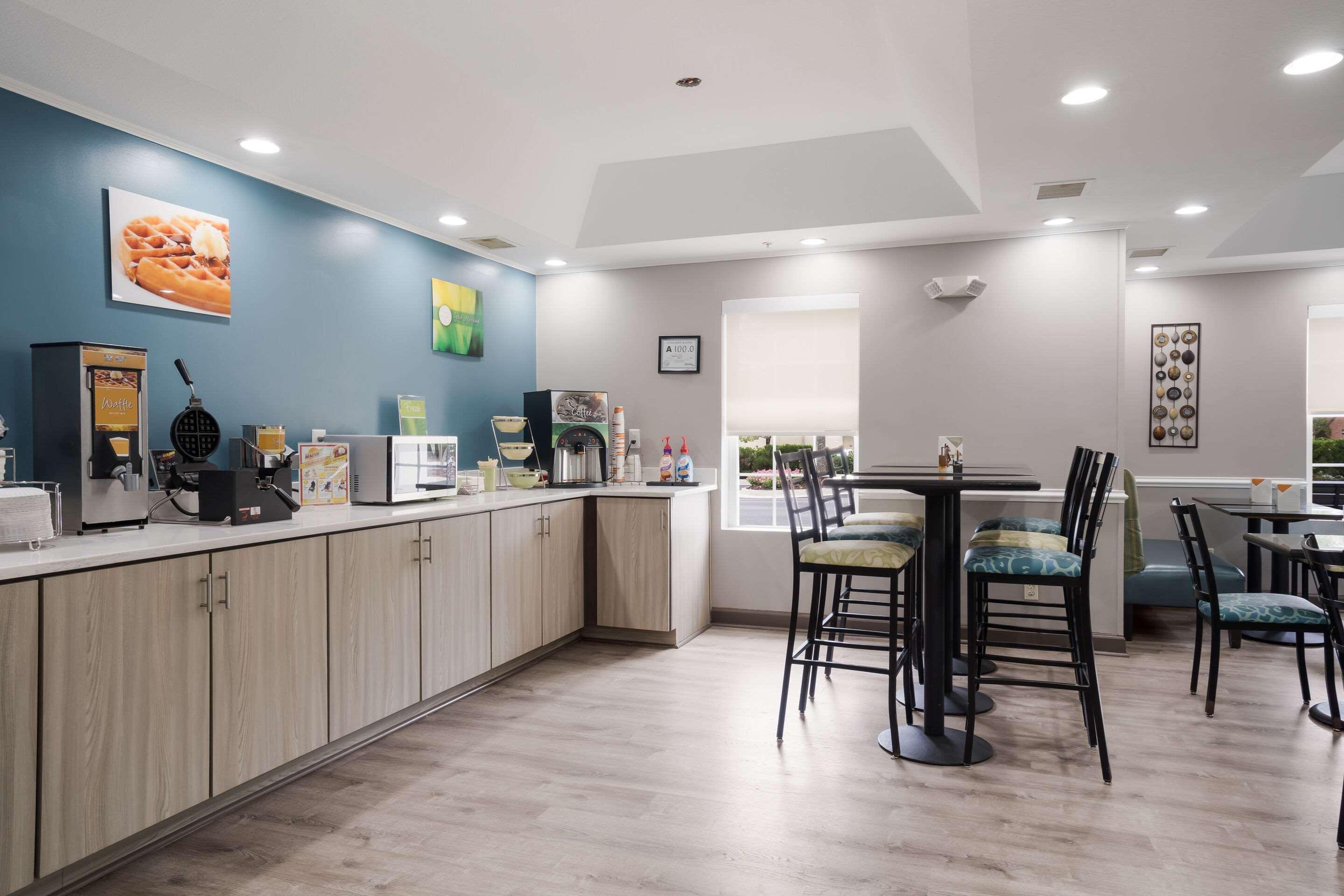 Quality Inn Wilmington Bagian luar foto